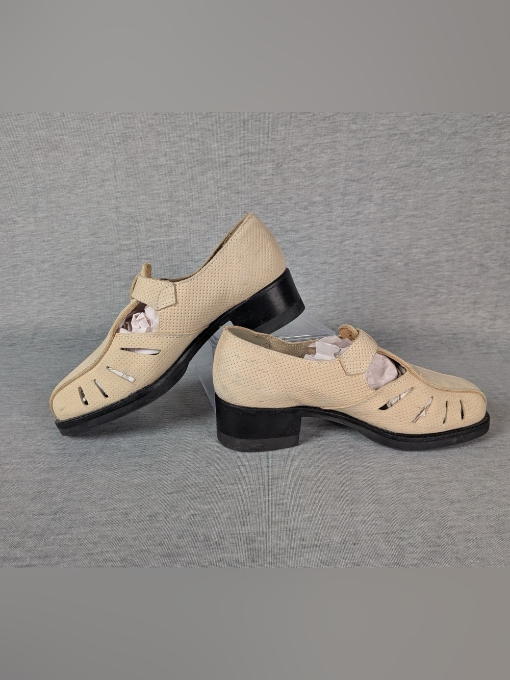 Made in 🇨🇦 Vintage Roots T-Strap Mary Jane Clog - Picture 12 of 16